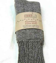 Load image into Gallery viewer, Superwarm Heavy Extreme Alpaca Socks