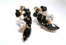 Load image into Gallery viewer, The Krista Black Cluster stud earrings