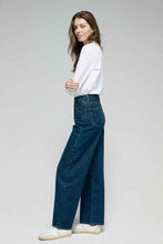 Load image into Gallery viewer, Slope Curve Jeans HJ039
