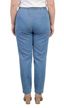Load image into Gallery viewer, Women's Lightweight Pull-On Denim Jeans with Elastic Waist – Relaxed Fit Stretch Jeans for Casual Everyday Wear
