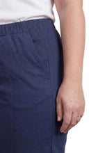 Load image into Gallery viewer, Women's Lightweight Pull-On Denim Jeans with Elastic Waist – Relaxed Fit Stretch Jeans for Casual Everyday Wear
