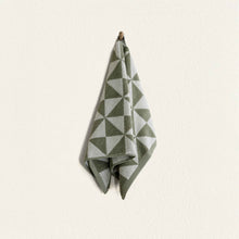 Load image into Gallery viewer, Umbra Towels
