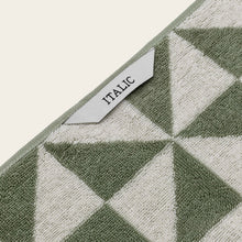 Load image into Gallery viewer, Umbra Towels
