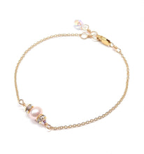 Load image into Gallery viewer, Single Round Pearl sparkle bracelet, Lindsay pearl and rhinestone crystal bracelet
