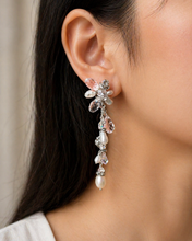 Load image into Gallery viewer, Long Flower earrings Pearl and crystal rhinestone
