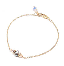 Load image into Gallery viewer, Single Round Pearl sparkle bracelet, Lindsay pearl and rhinestone crystal bracelet
