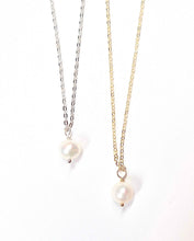 Load image into Gallery viewer, Single Pearl Drop necklace

