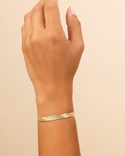 Load image into Gallery viewer, Flat Link Chain Bracelet

