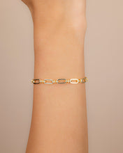 Load image into Gallery viewer, Oval Link Chain Bracelet
