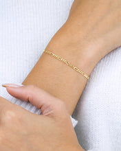 Load image into Gallery viewer, Sterling Silver Anne Dainty Figaro Chain Bracelet
