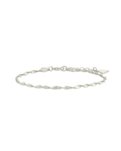 Load image into Gallery viewer, Blakely Twisted Herringbone Chain Bracelet

