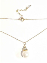 Load image into Gallery viewer, Melissa Baroque Pearl Drop necklace
