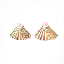 Load image into Gallery viewer, Freshwater pearl button mini stud earrings
