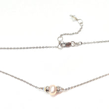 Load image into Gallery viewer, Lindsay Pearl choker necklace
