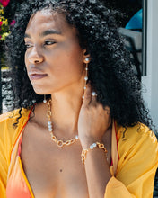 Load image into Gallery viewer, Ivanna Pearl Chain Bracelet
