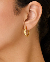 Load image into Gallery viewer, Sterling Silver Monique Twisted Stud Earrings
