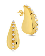 Load image into Gallery viewer, Raze Pearl Studded Drop Studs
