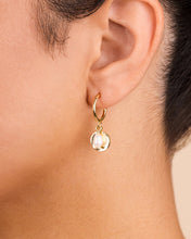 Load image into Gallery viewer, Morgan Pearl &amp; Disk Dangle Earrings
