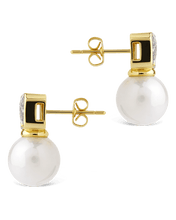 Load image into Gallery viewer, Hilda Pearl &amp; Emerald Cut CZ Studs
