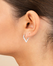 Load image into Gallery viewer, Katalina Hoops
