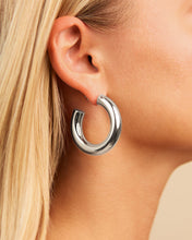 Load image into Gallery viewer, Thick Hollow Hoops
