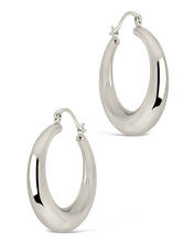 Load image into Gallery viewer, Kali Tube Hoop Earrings
