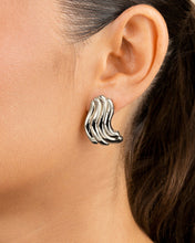 Load image into Gallery viewer, Sylvie Ripple Statement Studs
