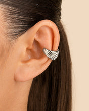 Load image into Gallery viewer, Beth Twisted Croissant Ear Cuff
