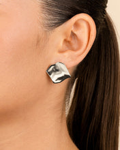 Load image into Gallery viewer, Sterling Silver Vivien Molten Square Statement Studs
