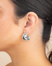 Load image into Gallery viewer, Marley Polished Chunky Hoop Earrings
