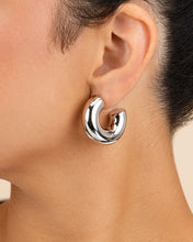 Load image into Gallery viewer, Wynonna Polished Tube Hoop Earrings

