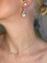 Load image into Gallery viewer, Single Pearl choker necklace
