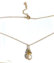 Load image into Gallery viewer, Melissa Baroque Pearl Drop necklace
