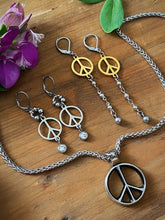 Load image into Gallery viewer, CLASSIC PEACE NECKLACE - DON GREAT
