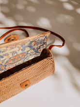 Load image into Gallery viewer, Ulan Rattan Purse
