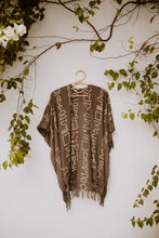 Load image into Gallery viewer, Shapes Kimono
