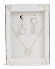 Load image into Gallery viewer, Her Tribe Bridesmaid Style Kit
