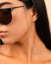 Load image into Gallery viewer, Delicate Textured Station Sunglass Chain
