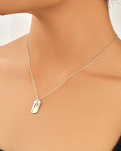 Load image into Gallery viewer, Birth Flower Pendant
