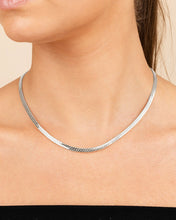 Load image into Gallery viewer, Bentley Chain Necklace
