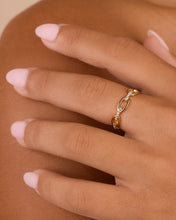 Load image into Gallery viewer, Sterling Silver Open Chain Link Ring
