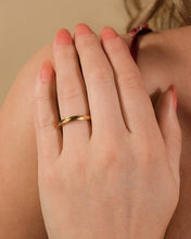 Load image into Gallery viewer, Textured Spinner Ring
