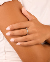 Load image into Gallery viewer, Sterling Silver Open Chain Link Ring
