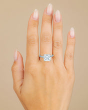 Load image into Gallery viewer, Sterling Silver Princess Baguette Ring
