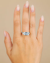 Load image into Gallery viewer, Sterling Silver Emerald &amp; Trillion Ring

