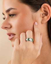 Load image into Gallery viewer, Sterling Silver Triple-Stone Tapered Dome Ring
