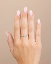 Load image into Gallery viewer, Sterling Silver Nixie Twist Band Ring
