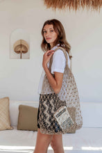 Load image into Gallery viewer, Natural Net Market Tote
