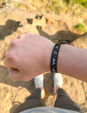 Load image into Gallery viewer, WWJD Bracelet - DON GREAT
