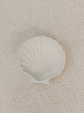 Load image into Gallery viewer, Stucco Shell Trinket Tray
